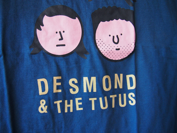 DESMOND-AND-THE-TUTUS-T-SHIRT-7
