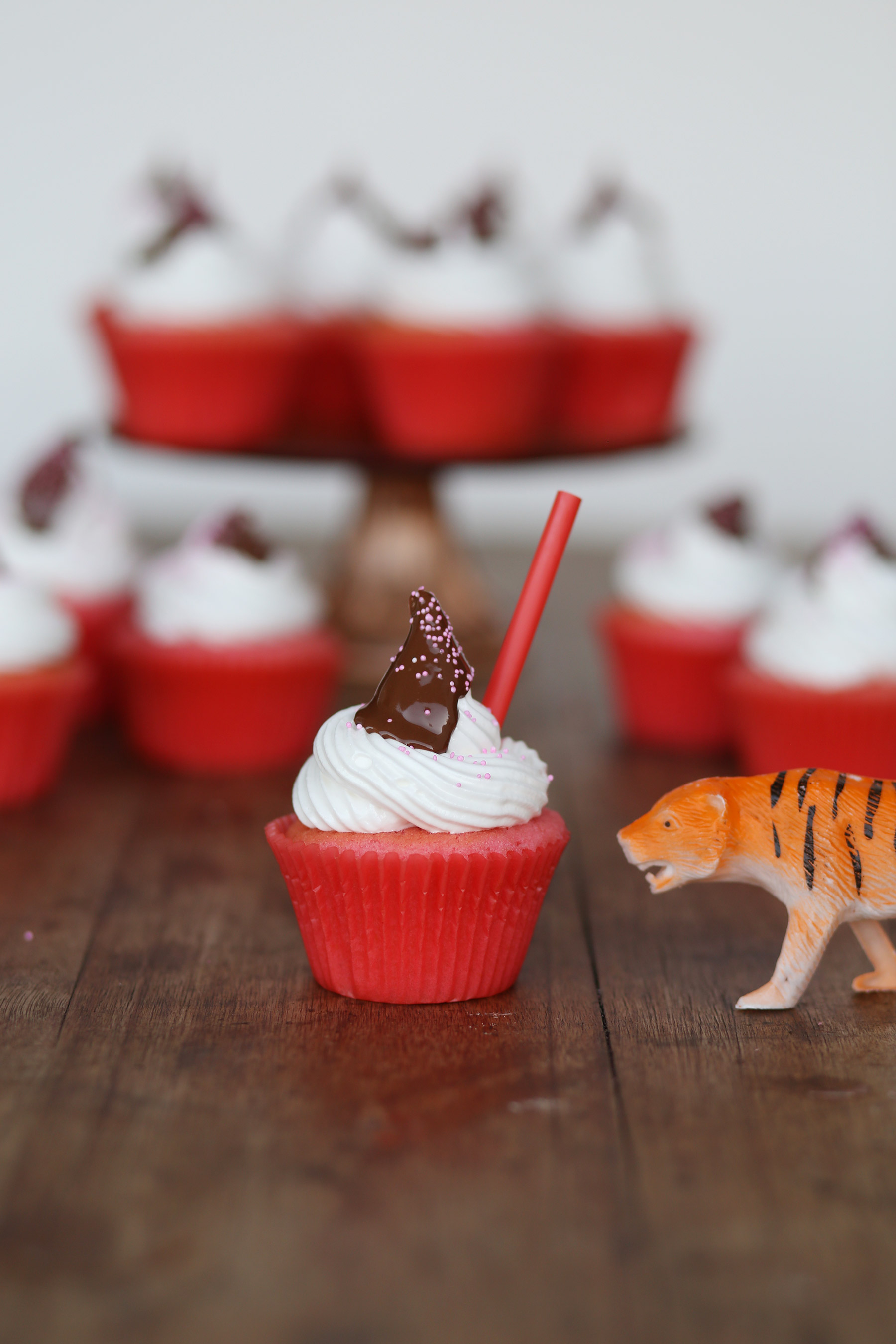 Strawberry-Milkshake-Cupcakes-1