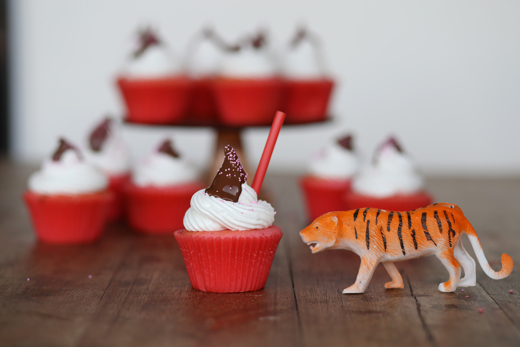 Strawberry-Milkshake-Cupcakes-3